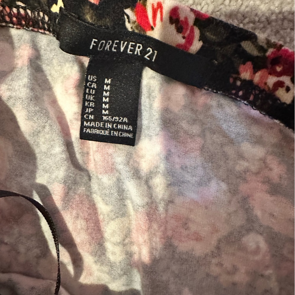 Spring/Summer Outfit - Picture 4 of 4